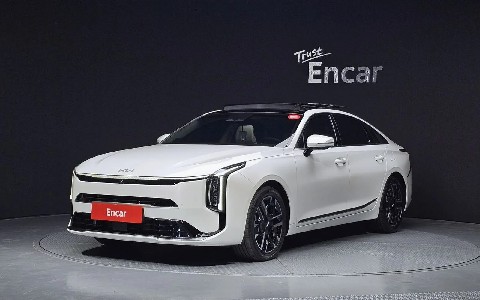 Kia K8 от Южна Корея